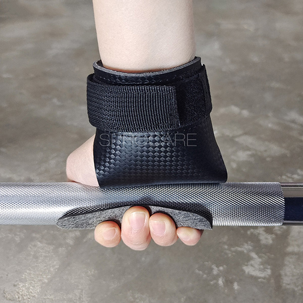 Carbon Fiber Gymnastic Hand Crossfit Fingerless Grips